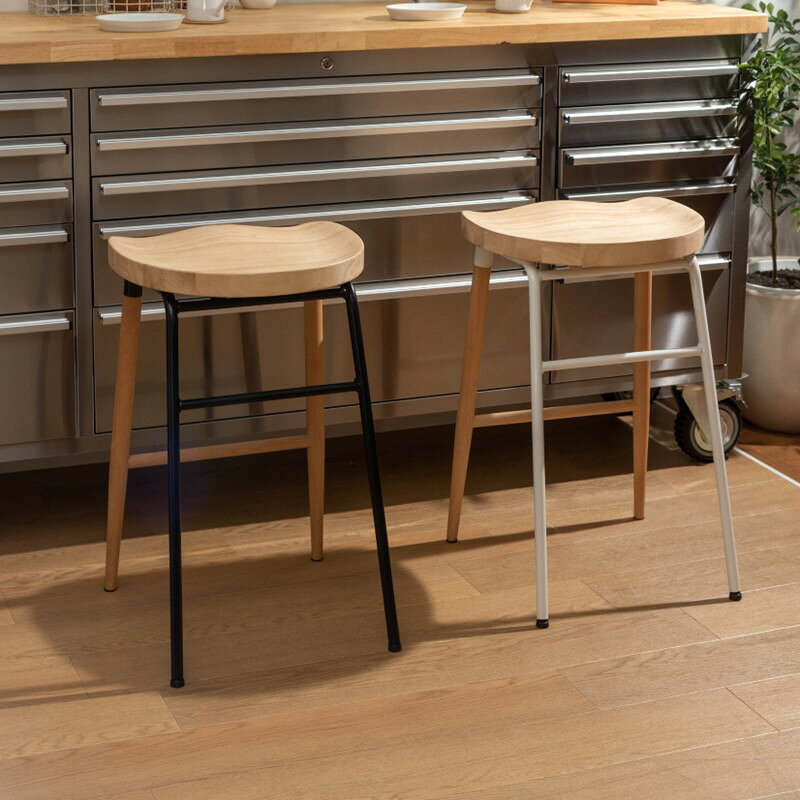 スチールと木を組み合わせたデザイン・ハイスツール ホワイト