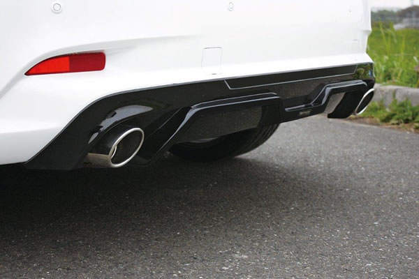 アクセラ BM系 後期　スポーツ専用リアディフューザー　ガレージベリー