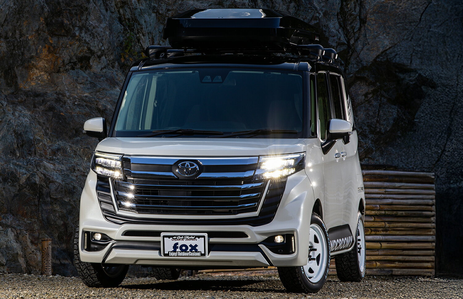 ルーミーカスタム　M900A/M910A 　後期　フロントバンパー　塗装済　CLS - FOX ESB