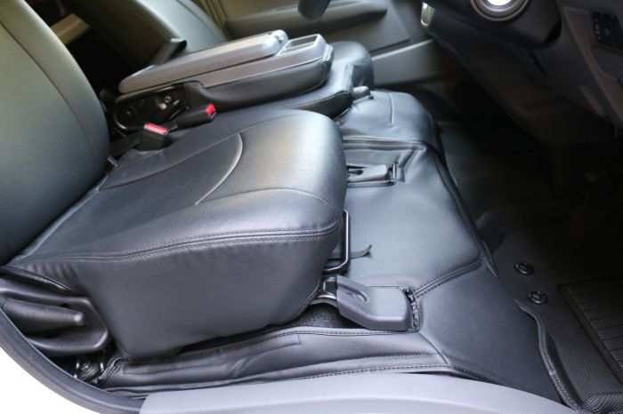 NV350キャラバン　DX/VX専用フロントデッキカバー　 シンケ/SHINKE