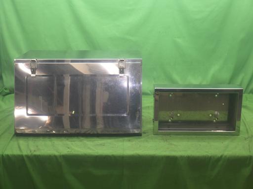 【中古】デコトラ デコトラ 工具箱 ナンバー枠 セット