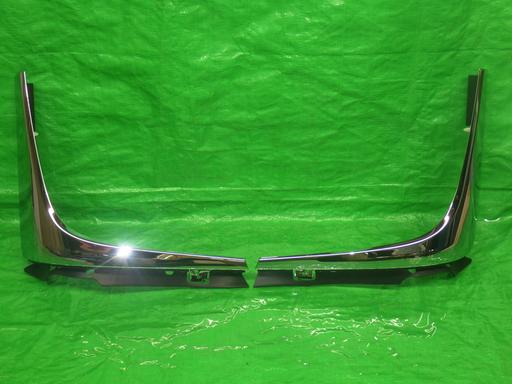 【未使用】デコトラ ML310762/ML310763 新型 キャンター 日本純正メッキ ヘッドライトベゼル 左右