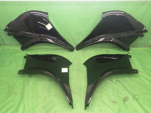 【中古】デコトラ 新車外し ギガ 純正 フェンダー 左右 黒 2台分