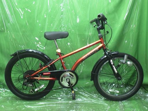 ロードバイク:自転車本体とフレーム 【中古】子供用自転車 BEATDRIDE 20インチ 6速 商品番号: 566780001 子供用自転車 サイズ20インチ。6Speed仕様 変速は良好です。自転車ロック鍵付き、ハンドルライト点灯可能。ダイナモライト点灯しません。タイヤのパンクはみられません。 状態 : 使用済み