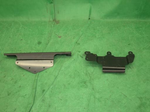 【中古】レンジャー バンパー 取り付けステー