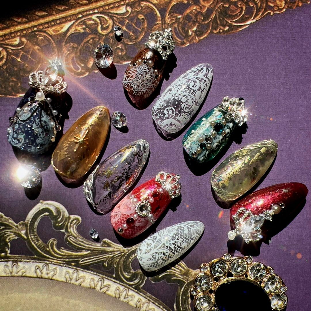 mecoise+chica 【1個】シルバーティアラネイルパーツ