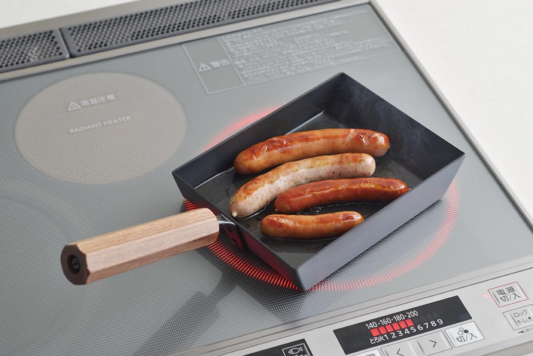 【楽天マラソン期間中P5倍！】【送料無料】日本製 玉子焼き 窒化処理 　わたしのこだわりシリーズ 燕三条 IH ガス こびりつきにくい プレゼント フライパン キッチン 高品質 コーティング 持ちやすい ハンドル 手入れ 簡単 鉄製 鉄鍋 耐久性 丈夫 新生活