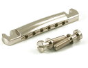 KLUSON VINTAGE STANDARD STOP TAILPIECE/ZINC/Nickel テールピース※ギターパーツの取り扱いには、相応の技術と知識が必要になります。自己責任にて、取り扱い可能な方のみ、ご検討下さい。個人的に取り付け時に起こった、楽器及びパーツの破損・損傷等につきましては当店は保証出来ません。あらかじめご了承下さい。亜鉛素材製のスタンダードなテールピースです。アルミ製のものよりも重量があります。　