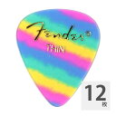Fender 351 Shape Premium Picks Thin Rainbow ピック 12枚入りフェンダーで最もスタンダードなピックで、あらゆるジャンルに対応できます。色彩豊かなPREMIUM Celluloidピックです。セルロイドは初期のピックの原料で、何十年にも及ぶフェンダーのピックコレクションの要です。セルロイド製のピックは、伝統的な雰囲気と温かく丸みのあるトーンを与えてくれます。伝統的な351シェイプは、フェンダー製ピックでもっとも人気のあるデザインで、万能なスタイルとテクニックを持つプレイヤーにとって完璧なアクセサリーです。素材：セルロイドシェイプ：351ゲージ：Thinカラー：Rainbow