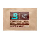 Boveda 49％RH REFILL PACK 楽器専用湿度コントロール剤 1パックBoveda 49％は、ギター等の木製楽器専用として湿度49％に設定された湿度調整剤です。サイズ：135mm×90mm使用期間：2〜3ヶ月（未開封：2年）楽器用ケースに入れる際は、専用ポーチのご使用をおすすめします。※気温が低温の環境ではBOVEDAに含まれる水分が凍結または硬化することがあります。その場合は手のひらなどで温めると正常なゲル状態に戻ります。状態が変化してしまってもゲル状に戻れば製品本来の効能は失われません。※ご使用の際は、他の湿度調整剤と一緒に使用しないでください。湿度調整剤同士が干渉し、正常な効果が得られない可能性があります。※パックには十分な強度がありますが、破損した場合に備え、別売のポーチに入れてのご使用をおすすめします。※内部の液体は塩分を含んでいます。パックが破損し、皮膚などに付着した場合は十分な量の水で洗い流してください。