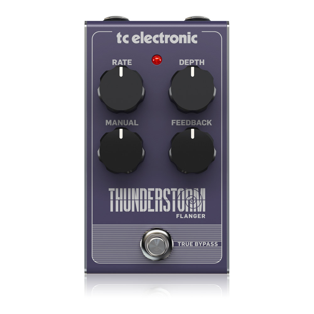 tc electronic Thunderstorm Flanger フランジャー エフェクターSmorgasbord of Tonesシリーズ。Thunderstorm Flanger（サンダーストーム・フランジャー）はアナログBBD回路を搭載したアナログ・フランジャー・ペダルです。テープ・スウィープやコーラス・エフェクトのような繊細な揺らぎからジェット機のような強烈な効果まで演出可能です。●ヴィンテージ・スタイル・フランジャー・ペダル。●立体的な音像を実現する完全アナログBBD回路搭載。●トゥルーバイパス／トップマウント端子仕様。■幅広いフランジャー・トーン。Thunderstorm Flangerはロック・ミュージックで聴かれる王道のフランジャー・トーンを提供します。アンディー・サマーズの疑似コーラス・トーンから、ヴァン・ヘイレンの伝説的なフランジャー・サウンドまで、幅広い効果を提供します。■アナログBBD回路搭載。Thunderstorm Flangerはアナログ回路ならではの音楽的な響きと温かみのあるフランジャー・サウンドを手に入れることができます。立体感のあるサウンドスケープで、インスピレーションも加速することでしょう。■モダン・プレイヤーのニーズに対応。エフェクトボードのスペースを確保することは、ギタリストの悩みの種です。Thunderstorm Flangerはコンパクトなメタルシャーシの筐体にトップマウント端子仕様で、エフェクトボードにスマートに加えることができます。またトゥルーバイパス仕様なので、OFF時はトーンに一切干渉しないのも嬉しいポイントです。【特徴】・ヴィンテージ・スタイル・フランジャー・エフェクト・完全アナログBBDサーキット搭載・立体感のあるモジュレーション・サウンドを実現・トゥルーバイパス仕様・トップマウント端子仕様・コンパクトかつ頑強な設計・高コストパフォーマンス・9 V電池、もしくはオプション9 V PSUによる駆動が可能・消費電力：9V DC/14 mA