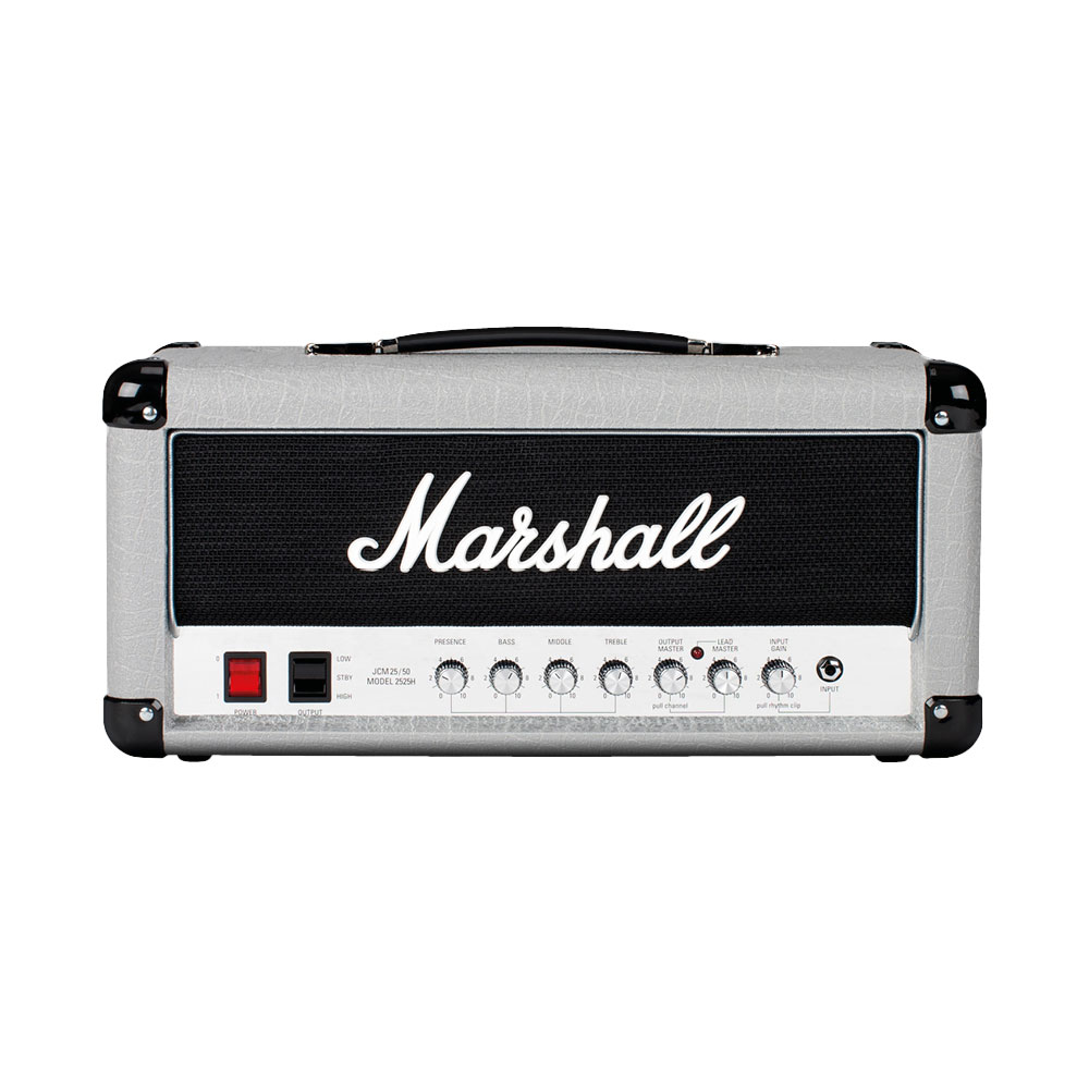 MARSHALL Studio Jubilee 2525H 小型ギターアンプ ヘッド 真空管アンプSTUDIO（スタジオ）シリーズは、歴代マーシャルアンプの中でも突出した人気を 誇る名機の操作性とサウンドを忠実に継承した、20W のイギリス製ハイエンド真空管アンプです。透明感のあるクリーンからヘヴィなディストーションまでを網羅する2525Hは、1987年当時のクラシック・ロック風サウンドを手軽なサイズで再現します。 Marshall社創立25周年を記念して1987年に発売されたSilver Jubileeをベースにした20Wアンプヘッドの2525Hは、フットスイッチ切り替え可能な2チャンネルと、洗練されたシルバーのルックスをポータブルサイズに継承しています。更なるディストーションを引き出す機能とパワーリダクション機能を備え、ハードロック/ヘヴィメタル系サウンドを様々な環境でプレイしたいギタリストに最適なアンプヘッドです。【SPEC】・品名：Studio Jubilee 2525H・出力（RMS）：20W / 5W・真空管：2 x ECC83, 1 x ECC83 (phase splitter)・チャンネル：2・コントロール：Input gain, lead master volume, output master volume, treble, middle, bass, presence・入出力：　1 x 1/4" 楽器入力、フットスイッチ入力　5 x 1/4" スピーカー出力（1×16Ω / 2×8Ω / 2×4Ω)、　1/4" DI出力・本体寸法 (mm)：H：232 W：510 D：220・重量 (kg)：10