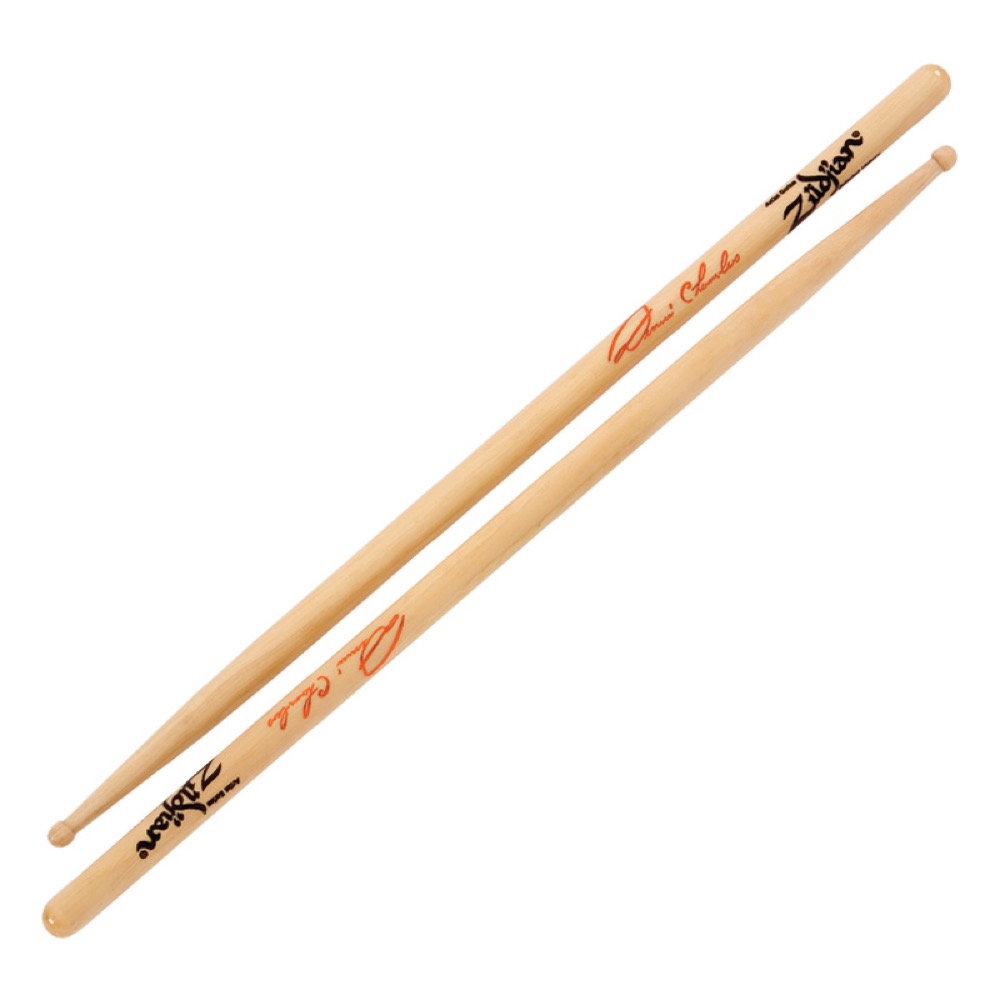 ZILDJIAN LAZLZASDC Artist Series DENNIS CHAMBERS ARTIST SERIES DRUMSTICK ドラムスティックオールラウンドに対応し、デニスのようなピンポイントで的確なショットに適した小さめの丸チップを採用。サイズ:406x14mmSC:LAZLZASDC