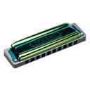 VOX VCH-1-C Continental Type 1 Harmonica Key-C 10ホールハーモニカ 和音向きタイプブリティッシュ・グリーンに身を包んだアグレッシブなContinental Type-1。和音の響きを優先して調律したType-1は、バンプ奏法の多いブルースやロックの演奏に適した10ホール・ハーモニカのスタンダード・モデルです。天然木繊維と樹脂の合成によるボディ素材を採用し、木製ならではの温かみのあるサウンドを実現しながら、耐久性にも優れています。背面とサイドに開いたサウンド・ホールにより、ハーモニカ全体の鳴りも良く、絶妙なホールド感と音抜けを実現しました。伝統的ブリティシュ・グリーンのカラーリングをはじめ、VOXが長年培ってきたロック・スピリッツを体現するハーモニカの登場と言えるでしょう。●信頼の鈴木楽器とのコラボレーション。VOX Continentalハーモニカは、創業60年以上を誇る老舗のハーモニカ・メーカーである鈴木楽器とのコラボレーションにより実現しました。ハーモニカ本体に書かれている”MADE BY SUZUKI, JAPAN”の文字は世界トップクラスの鈴木楽器の品質を保証するものであり、ミュージシャンからの絶大な信頼を約束するものです。●充実のアクセサリー類で愛着倍増。どこへでも持ち歩き、吹きたい時に吹ける・・・そんな演奏者の要望にもパーフェクトに応えるため、VOXオリジナル専用プラスチック・ケースを用意しました。演奏後のメンテナンスにも重宝するVOXロゴ入りオリジナル・クロスに加え、ハーモニカ・ソロから始まるビートルズ・ナンバー「Love me do」、「From me to you」のイントロ部のスコア譜も付属。まさに、VOXならではのロック・エッセンスが詰まったスペシャル・パッケージです。【SPEC】キー・タイプ：Cキー：10ホール、20ノート材質：ステンレス・スチール・カバー、天然木繊維入りソリッド・ボディー外形寸法：100（W） x 27（D） x18（H）mm質量：66.5g付属品：プラスチック・ケース、VOXオリジナル・クロス、ビートルズ・スコア譜付き取扱説明書