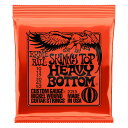 ERNIE BALL(アーニーボール) 2215/Skinny Top Heavey Bottom エレキギター弦世界中のトップ・ギタリストから圧倒的な支持を得ているスタンダード・スリンキー・シリーズは、スズ・メッキしたヘックス・スティール・コア（六角形の芯線）にニッケル・メッキ・スティール・ワイヤーを巻いたワウンド弦と、高硬度のスズ・メッキしたハオ・カーボン・スティールのプレーン弦を組み合わせたゲージ・セットです。癖がなくバランスのとれたサウンドを特徴にしていますので、ロック、カントリーからポピュラー・ミュージックまで、幅広くジャンルを選ばず使用いただけます。2215/Skinny Top Heavey Bottom(スキニートップ ヘヴィーボトム)ゲージ：010、013、017、030、042、0521セット販売です。　