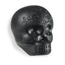 LP LP006-BK Sugar Skull Shaker Black シェーカーシュガースカルの形が目を惹くユニークなデザインのシェイカーです。子供から大人まで誰でも気軽に音を出して遊ぶことができます。素早く繊細なサウンドが特徴で、楽曲への「色付け」にもおすすめです。