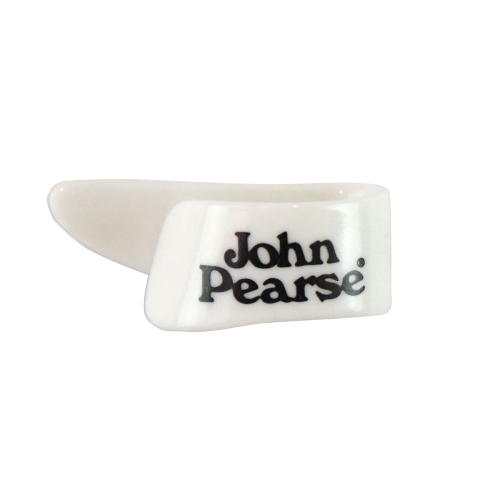 John Pearse JP-TP Vintage Thumb Pick サムピック 1個1920年代のオリジナルの切抜き型を使用したVintageサムピックです。親指にジャストフィットする様に手曲げ加工で整形しました。熱加工のプラスチック製品とは違い、貴方の指の温度で緩んでくる事はありません。