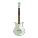 Danelectro 59 ”M” N.O.S + KEEN GREEN エレキギター大好評の59”M” N.O.S（New Old Stock)がリニューアルして「59”M” N.O.S+(プラス) 」になって登場!ポップなカラーや独特のボディシェイプはそのままに、倉庫の奥から発見されたビンテージサウンドのN.O.Sピックアップの特徴を引き継ぎつつ、抜けの良いハイと、パンチの有るミドル、硬いローを備えた新設計のピックアップ「N.O.S+pickup」を搭載し、より現代向けのサウンドを目指したモデルです。■サイドのテクスチャ。ダンエレクトロギターの特徴である、サイドのテクスチャ。通称壁紙とよばれるこのテクスチャがレトロな印象を与えています。■メタルナット。開放弦と押弦時のサウンドの均一性を実現するメタルナットを採用。■バダスタイプのブリッジ。バダスタイプのブリッジを採用し、レトロなルックスを保ちながらもサウンドと利便性を向上させました。■「N.O.S+pickup」を搭載。倉庫の奥から発見されたビンテージサウンドのN.O.Sピックアップの特徴を引き継ぎつつ、抜けの良いハイと、パンチの有るミドル、ソリッドなローを備えた新設計のピックアップ「N.O.S+pickup」を搭載。【Spec】ボディ：メゾナイト（セミ-ホロウ）ネック：メイプルフィンガーボード：ローズウッドマシンヘッド：ダンエレクトロオリジナルチューナーハードウエア：クロームスケール：636mmピックアップ：2-NOS+ リップスティックコントロール：2-ボリューム/2-トーン/トグルスイッチブリッジ：バダスタイプカラー：KEEN GREEN（キーングリーン）