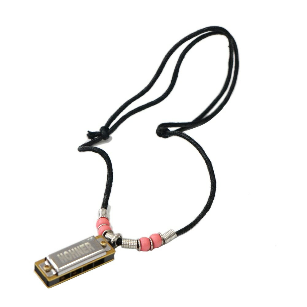 HOHNER Mini Harmonica Necklace Pink ミニハーモニカ ネックレス※商品の性格上、不良品以外の返品および交換はお受け出来ません。お間違いの無いようご確認の上、ご注文頂けますようお願いいたします。ネックレスタイプのミニチュアハーモニカ。完全1オクターブのダイアトニックスケールが演奏できる、れっきとした楽器です。楽器好きなかたへのプレゼントにも最適。カラー:Pink ピンク