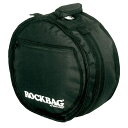 RockBag by WARWICK RBG 22547 DX SnaBAG Deluxe Line Snare Drum Bag 14" x 8" スネアケース14インチ×8インチのスネアを輸送するための10mmのクッション入りバッグ頑丈で水に強いRokTex素材カラー：ブラック裏地：ブラック・ナイロン10 mm / 0.39" パディング金属製ジッパーハンガー付き8mmジッパークッション性のあるハンドル、バッグのサイズによってはハンドルがリベットで固定されています。アクセサリー用のジッパー付き縦型ポケット1個（RB 22580 B - RB 22588 B）または半円型ポケット1個（RB 22543 B - RB 22573 B）。名刺用透明ポケット安定性を高めるためにナイロン素材をダブルステッチで補強した外周部底面にはPVC素材を採用プリントされたRockBagロゴすべてのRockBagドラムバッグはリムを取り付けたドラムに適合します。内寸 35,5 x 20 cm / 14 x 8"