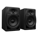 Pioneer DJ DM-50D Black パワードモニタースピーカー 1ペア（2台）5 インチ アクティブ モニタースピーカー (Black)SET THE SCENEDM-50Dは、「DM-40」の基本性能をアップデートし、細部まで聞き取りやすいなめらかさやバランスと、臨場感あふれるパワフルな低域表現を両立させるような音質にしました。DJや楽曲制作をこれから始める方でも、用途や環境に応じてDJモードとPRODUCTIONモードをノブ1つの操作で切り替えて、音質を簡単に変化させることができます。また、TRS端子が新たに搭載され、接続性が向上しています。主な特徴より高品質な音を実現する、進化した音響設計1. クラスDアンプ音の歪みを抑え、より力強い音とバランスのとれた音を実現するクラスDアンプと高処理レートの96kHzサンプリングDSPを搭載しました。2. DECOディフューザートゥイーター部に採用した音の指向性を広げるDECO技術による凸形状ディフューザーが進化したことにより、前モデルのDM-40より広いスイートスポットと立体感のある音像を実現します。3. タイムアライメント5インチのウーファーとトゥイーターの前後の距離差を調整したことで、再生音の帯域間の位相ズレが軽減され、くっきりとした正確な音像を再現します。4. Groove技術バスレフダクトの開口部には、DM-40に搭載されているクリアな低音を再生する当社独自のGroove技術を採用することで、壁などの反射の影響を受けずに迫力のある低音を実現します。キャビネットのフロント部を曲面にすることで、キャビネット表面での不要な音の干渉を抑制して、広がりのある高域再生を実現します。5. 5インチウーファー5インチウーファーにより、音量を上げても音がひずむことなく迫力のある音像を再現します。DJや楽曲制作に対応する、2つのサウンドモード用途や環境に合わせてお好みの音を選択できる2つのサウンドモードを搭載しました。ノブ1つの操作でDJモードとPRODUCTIONモードに切り替えることができるため、簡単に最適な音を使い分けることができます。多様なインターフェイスと快適な操作性RCA端子とステレオミニ端子に加え、新たにTRS端子を搭載しました。DJ機器をはじめ、より多くの機器との接続が可能になりました。 フロント部にヘッドホン出力端子が配置されているため、ヘッドホンの取り外しを快適に行うことができます。同様にボリュームノブもフロント部に搭載されているため、後ろに手を伸ばす手間を省き、容易に音量の調整が行えます。主な機能形式：2wayバスレフ型アクティブモニタースピーカートゥイーター：3/4インチ（19 mm）ソフトドームウーファー：5インチ（127 mm）グラスファイバーコーン付属品：電源コードオーディオ変換ケーブル ( 3.5 mm ステレオミニプラグ ー RCA )スピーカーコードボトムクッションクイックスタートガイド使用上のご注意Warranty主な仕様最大外形寸法 (W x H x D)：Lch: 175 x 262 x 257 mm / 6.89” x 10.32” x 10.12”Rch: 175 x 262 x 247 mm / 6.89” x 10.32” x 9.72”本体質量：Lch: 3.9 kg / 8.6 lbs.Rch: 3.5 kg / 7.7 lbs.電源：AC 100-240 V, 50 Hz / 60Hzアンプ出力(ダイナミックパワー)：Lch: 25 W / 4 ΩRch: 25 W / 4 Ωインピーダンス：10 kΩエンクロージャー：バスレフ型エンクロージャー材質：MDF ビニールラミネート消費電力：25 W待機時消費電力 ( スタンバイ状態 )：0.3 W 以下ターミナル入力端子：1/4” TRS jack x 1 (バランス入力)RCA pin jack x 1 (アンバランス入力)3.5 mm stereo mini jack x 1 (アンバランス入力)出力端子：3.5 mm stereo mini jack x 1カラー：ブラック