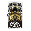 Catalinbread Cloak リバーブ ギターエフェクターCatalinbread / Cloakカタリンブレッド / クロークCatalinbread Cloakは、減衰するエコーの中にスペクトルを加える禁術に関する呪文が封じられた、失われし文書を極秘裏に発掘したことから始まりました。装飾が過ぎました。Cloakのインスピレーションは、スタンフォード大学の学界と音響学部から始まりました。最適なシマー効果に関する論文が執筆されたのです。Catalinbreadでは同様に完璧さを追求し、独自の研究の結果、新しいインスピレーションを得、真に素晴らしいシマーリバーブを完成させました。Cloakは本質的にそれ自体が最高峰のルームスタイルリバーブですが、SHIMMERノブを回すと豊かで調和の取れた倍音が加わり、トレイルの中で3つの異なる倍音成分を強調します。特別に設計されたローパスフィルターが、高調波をなめらかにします。ROOM SIZEノブを使えば、掃除用具入れのような狭い空間から、無限大に近い広大な空間までを調整できます。また、Cloakにはバイパス時にリバーブトレイルをカットするトゥルーバイパスと、トレイルを継続するバッファードトレイルバイパスを選択できます。どちらを選択しても、Cloakはサウンドに小さな黒魔法をかけます。●コントロールROOM SIZE：リバーブの長さとゲインを同時に調整し、自然に空間的な広がり、大きさを調整します。MIX：アウトプット内のドライシグナルを100％〜0％まで調整します。HIGH CUT：リバーブシグナルの高調波を調整し、特にSHIMMERを高くした際の高域をなめらかにします。SHIMMER：ルームリバーブにシマーを加えます。反時計回り最小ではシマーは加わらず、豊かなルームリバーブとなり、時計回り最大ではハーモニックで豊かなシマーリバーブとなります。●内部スイッチCloakの内部にはバイパスモードを変更するスイッチがあります。初期設定はトレイルモード（バッファードバイパス）です。バイパス時にも内部プリアンプがアクティブとなり、バイパス時にも最後の残響が残ります。スイッチを切り替えるとトゥルーバイパスモードとなり、バイパス時にプリアンプを通らず、またすべての残響がカットされます。Gainトリムポットはメーカーにて調整されて出荷されていますので、基本的には操作する必要はありませんが、操作する場合は元の位置に戻せるよう印をつけたり写真を撮ってから行うことを推奨します。●電源CloakはスタンダードなセンターマイナスDC9-18Vアダプターで駆動します。消費電流は60mAですが、安定動作のために100mA以上の電源をご使用ください。9V電源は素晴らしい音になります。18V電源はさらにヘッドルームが広くなります。電池はご使用になれません。●スペックフィルタ：5kHzカットオフです。フルオープンから5kHzを超えるリバーブを完全にカットするまで操作できます。リバーブタイム：最短250ms、最長3s以上（シグナルレベルにより異なりますが、一般的なギターアタックの場合です。）消費電流：60mA種類：リバーブアダプター：センターマイナスDC9-18V電池駆動：-コントロール：ROOM SIZE、MIX、HIGH CUT、SHIMMER