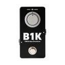 Darkglass Electronics Microtubes B1K CMOS BASS OverDrive ベース用オーバードライブ ベースエフェクターMicrotubes B1K は、Darkglass の最もトラディショナルなディストーション回路のうちの 1 つをポータブルで機能的、直感的で信頼性の高いフォームファクターに収めたペダルです。小型でありながら、直感的で簡単にアクセスできるコントロールと、重厚なトーンキャラクターを兼ね備えています。本体トップ面の 2 連ノブで LEVEL と DRIVE をコントロール、裏面にはトリムポットで調整できる TONE と BLEND、DIP スイッチで設定可能な GRUNT と MBOOSTを備えています。Control( フロント )Level: オーバードライブシグナルの音量を設定します。Drive: オーバードライブシグナルのサチュレーションの量を設定します。Control( バック )マグネット式のボトムパネルを開けると、裏面のコントロール部にアクセスできます。Blend: クリーンなインプット信号とオーバードライブされた信号をミックスします。クリーン信号はユニティーゲインに固定され、オーバードライブ信号のボリュームは Level ノブで設定されるため、ブレンド比率を細かくコントロールすることが可能です。時計回りに回すと、クリーン・シグナルがブレンドされます。Tone: サウンドの高域成分をコントロールします。3kHz 〜 8kHz の可変ローパスフィルターです。半時計回りに回すにしたがってより明るいサウンドになります。DIP スイッチGrunt: 低音域をブーストし、音を大きく太くします。MBoost: 300Hz 〜 1kHz までの帯域を 6dB ブーストすることで、ミックスに埋もれないベースサウンドを生成します。サイズ : 50mm(W) x 100mm(H) x 45mm(D) 205g9V DC( センターマイナス )/30mA