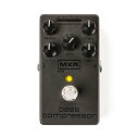 MXR M87B Blackout Series Bass Compressor LTD ベース用コンプレッサー ベース用エフェクター【 Blackout Series 】MXR BASS INNOVATIONSの15周年を記念して、人気のモデルが限定カラーで登場。マットブラックの筐体にグロスブラックのテキストを配置し、明るいイエローLEDを搭載したステルスフィニッシュのペダルです。コンプレッサーに必要なコントロール一式を備え、レコーディングスタジオのコンプレッサーさながらの細かい設定を可能にしたペダル。名機”ダイナコンプ”よりもワイドレンジでハイファイなコンプレッションを得意としており、ギター用としてもおすすめです。視認性の高いLEDによるゲインリダクション・インジケータ搭載。トゥルーバイパス仕様。