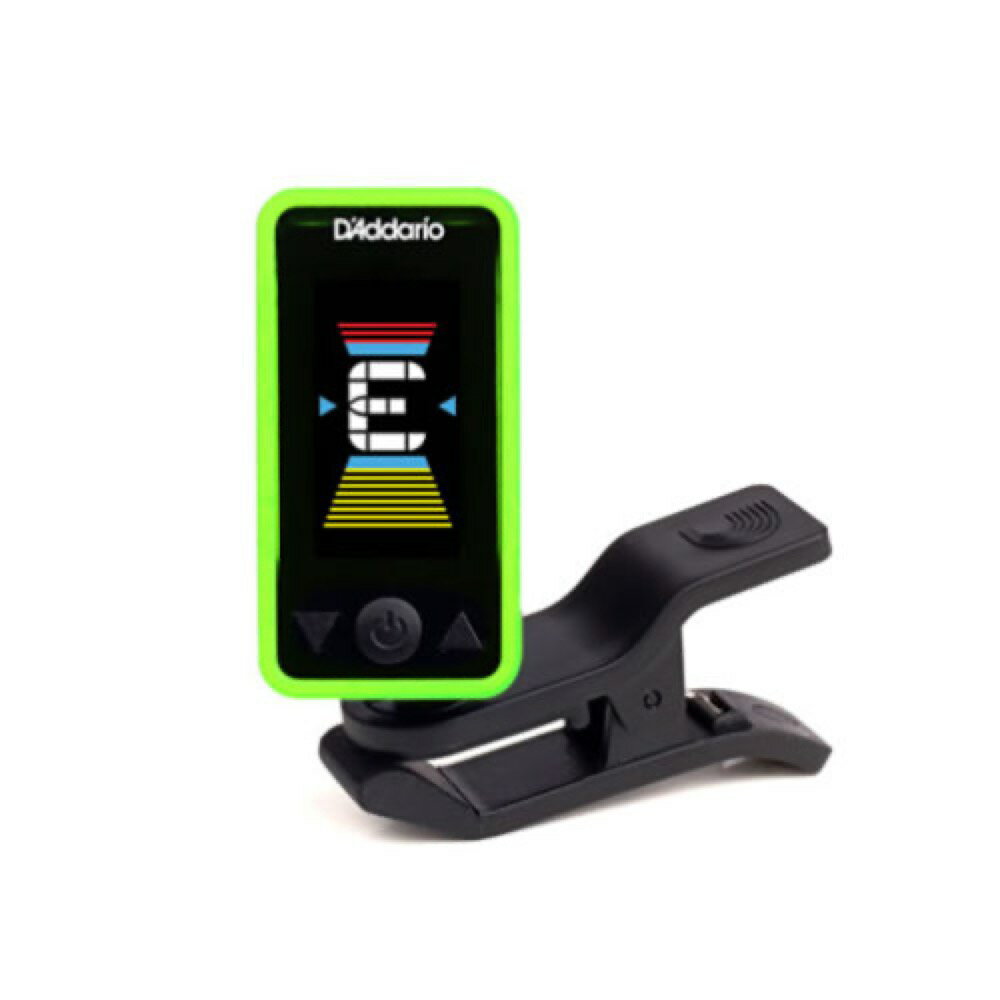 Planet Waves by D'Addario PW-CT-17GN Chromatic Headstock Tuner クリップチューナーEclipse Tuner視認性の高いフルカラー・ディスプレイを採用した、ハイコストパフォーマンスのクリップ式クロマチック・ヘッドチューナー。コストを抑えながらも、早くて正確なチューニングを可能とし、目立たないコンパクトなデザインのボディはポップなカラー6色から選べます。・ フルカラー縦型ディスプレイを採用した、画面の見やすいクリップ式ヘッドチューナー・ お手頃価格を追求しつつ、早くて正確なチューニングを実現したクロマチックチューナー・ 2箇所に回転パーツを使った、スウィブル・アームデザインを採用。見やすい角度にセッティングが可能。・ ギターのヘッドストック裏表どちらでも使用でき、左利き用の楽器にも使用ができる。・ 10分間電源がONの状態が続くと、オートパワーオフ機能が作動します。・ 430Hz~450Hzの範囲でピッチキャリブレーション設定が可能。・ ポップでコンパクトなデザイン本体に全6色のカラーバリエーション展開