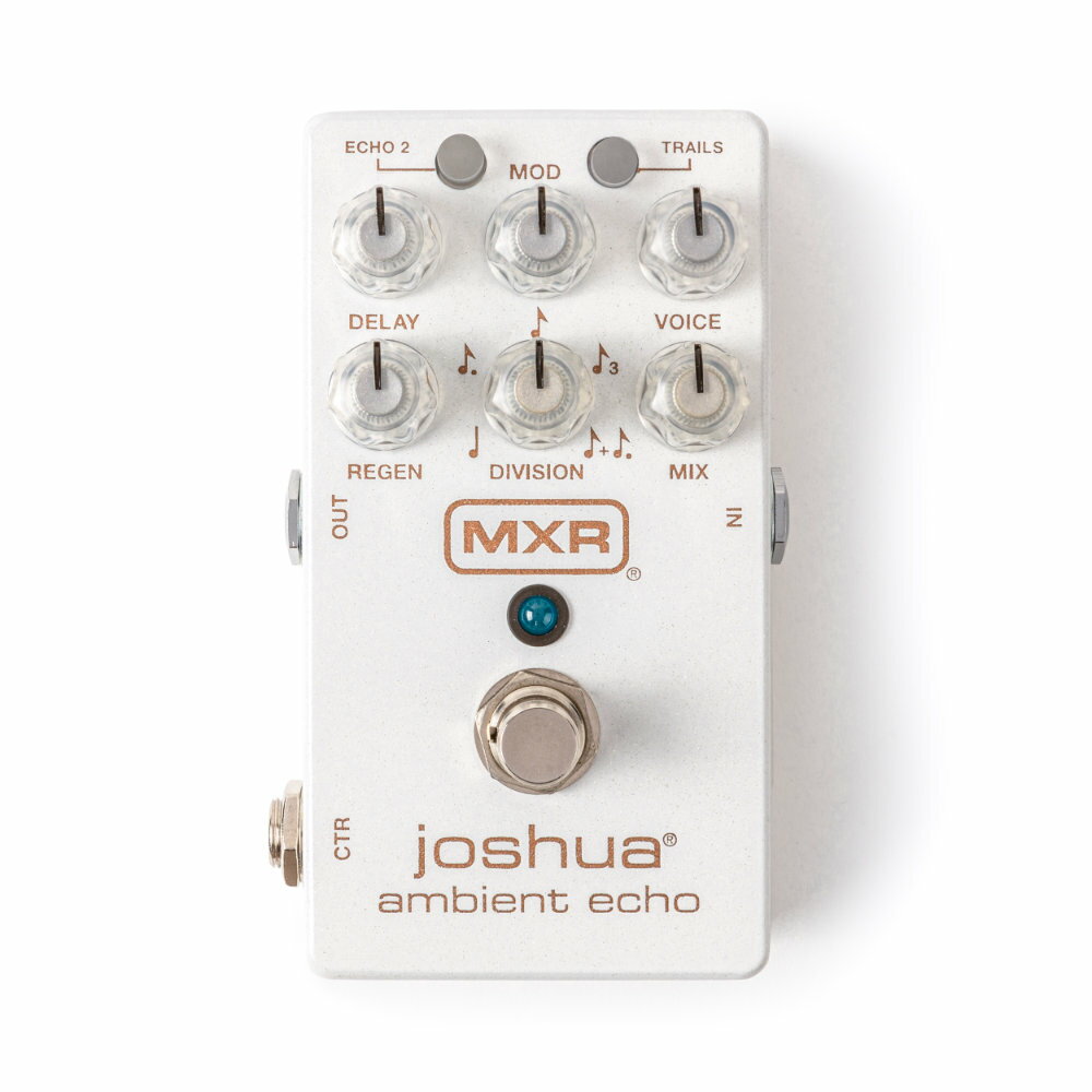 MXR M309 JOSHUA AMBIENT ECHO ディレイ エコーペダル ギターエフェクターフェイズ90と同じサイズの筐体に多機能なエコーを凝縮MXR Joshua Ambient Echoは、60年代、70年代のサイケデリックなエコー・サウンドから、80年代のアンビエントなエコー・サウンドまで、あらゆるエコーサウンドを一台で表現可能な、まさに究極のエコーペダルです。基本的なエコー・サウンドのコントロールに加えて、VOICEとMODによってオクターブやモジュレーションサウンドをブレンド可能。また、ECHO2ボタンを押すとデュアル・ディレイが設定可能で、2台のエコーを巧みに組み合わせたトリッキーなサウンドメイクが可能です。ペダル上部のECHO2、TRAILSボタンを押している間は、各ノブに割り当てられたセカンダリー・ファンクションにアクセスでき、モジュレーション、フィルター、リバーブなどの細かい設定を行えます。かつては大規模なラックシステムが必要だった機能を、コンパクトなPhase90サイズのボディに凝縮し、驚異的なサウンドメイクが可能になりました。多機能なだけでなく、あらかじめプリセットされたサウンドにより、直感的にツマミを回すだけでイマジネーションがかき立てられるようなサウンドを手軽に作り出すことができます。ギタリストだけでなく、あらゆるプレイヤーの創造性を解き放つ、多次元空間系エフェクトペダルです。・サイケデリックなサウンドから幻想的なアンビエントサウンドまで、幅広いエコーサウンドをカバー・テンポやリズムを直観的にコントロール可能・エフェクトにモジュレーションやオルガンのような雰囲気を追加可能・本体スイッチまたは外部スイッチでタップテンポを設定可能・ホールドモード搭載・ステレオモード、エクスプレッション機能（要外部ペダル）、そのほか高度なカスタマイズ可能な機能をPhase90サイズの筐体に収めました