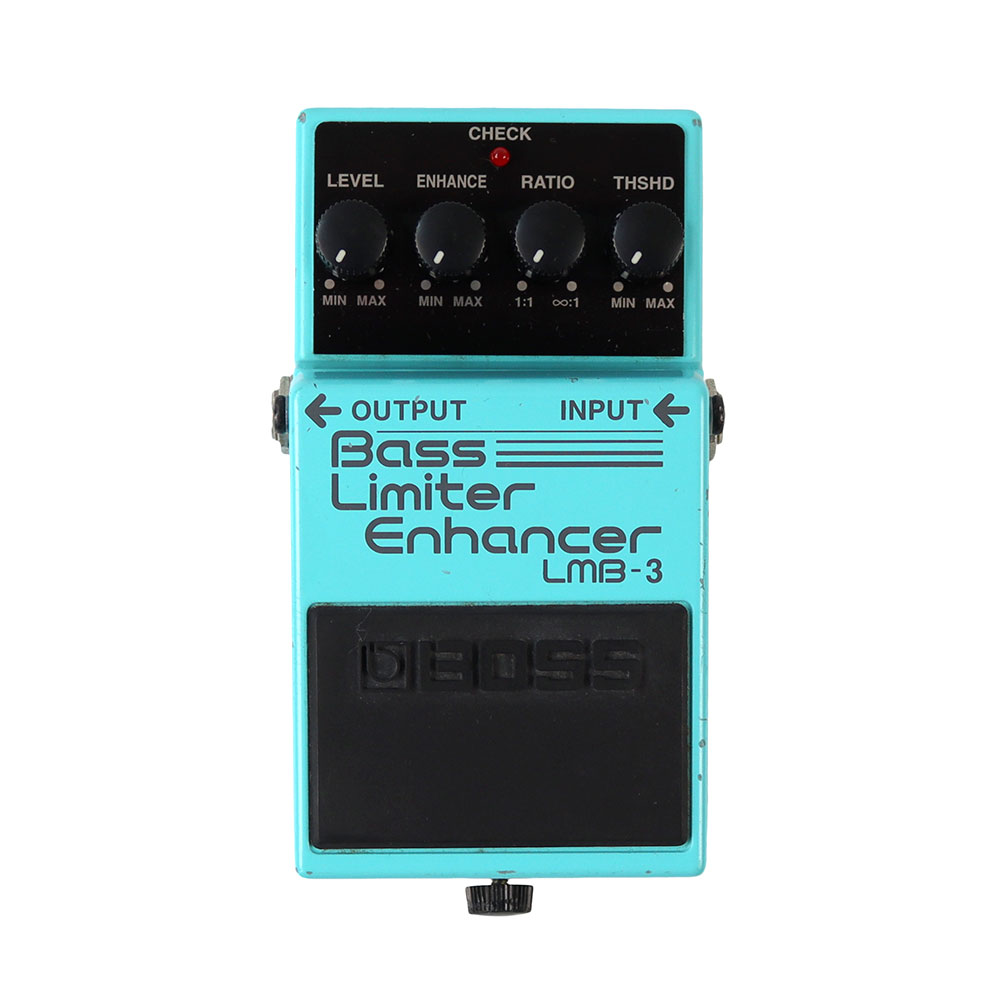 【中古】リミッター エフェクター BOSS LMB-3 Bass Limiter Enhancer ベースエフェクター リミッターエンハンサーBOSS LMB-3 Bass Limiter Enhancerの中古品です。本体のみ。コーナー、側面などに小傷、塗装剥がれがあり、使用感のあるコンディションです。MADE IN TAIWAN（台湾製）レシオつまみを搭載してよりベース仕様を徹底。音を圧縮し始めるレベルを決めるスレッショルドに加えて、圧縮率を調節するレシオつまみを装備。さらにベースの帯域に最適化したエンハンサーで音ヌケのよいサウンド・メイクが可能。緻密かつキレの良いリミッティング効果でプレイヤビリティが格段にアップ。