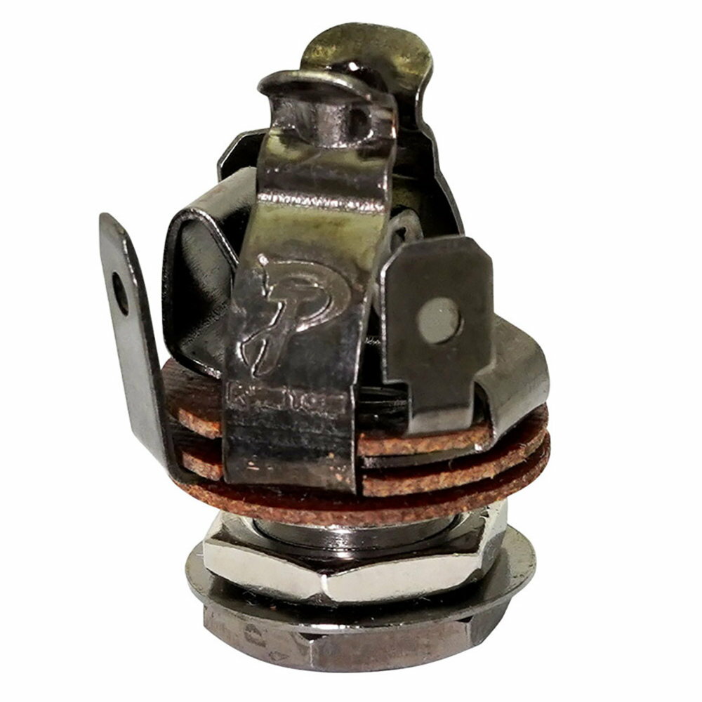 Pure Tone PTT2BN ステレオジャック ブラックニッケル※ギターパーツの取り扱いには、相応の技術と知識が必要になります。自己責任にて取り扱い可能な方のみ、ご検討下さい。取り付け時に起った、楽器及びパーツの破損・損傷等につきましては当店は保証出来ません。あらかじめご了承下さい。Pure Tone Jackとは？ジャックと言えばギターには欠かせないパーツです。ギターに搭載されるのは1/4インチのいわゆるフォンジャックが一般的です。元々は手動電話交換台に使用されていたものが100年以上もの間、多少のサイズ変更などはありながらも今も形を変えず使われています。Pure Tone Jack (ピュアトーンジャック)はそのジャック側に注目し、既存のフォンジャックが抱える問題に改良を加えた新しいジャックです。フォンジャックが抱える問題その1「ホールド力」頻繁に抜差しする用途に使われるフォンジャック。接続が容易な分、ジャックが抜けやすいという弱点を抱えています。「接続が容易＝抜けやすい」と思われていた問題に切り込んだのがPure Tone Jack。従来のジャックではプラグをホールドしているのが2つの端子のみでしたが、Pure Tone Jackは4つの端子でガッチリとホールド。安定感抜群です！フォンジャックが抱える問題その2「ノイズ」プラグとジャックの接点に注目してみると、円状のプラグに対し板状の端子で接している状態です。つまり従来のジャックは電気信号が伝達される部分がごくごく小さい面積だったのですが、Pure Tone Jackは端子をプラグの円に沿った形にする事でより大きな面積でプラグに接するようなデザインになっています。しかもPure Tone Jackは従来のジャックより端子の数が多いので、より効率よく信号を伝達してくれます。商品仕様名称：Pure Tone オープンジャックタイプ：ステレオ（モノラル対応）カラー：ブラックニッケル付属品：ブラックニッケルワッシャー *1 / ブラックニッケルナット *1　/ ニッケルナット *1