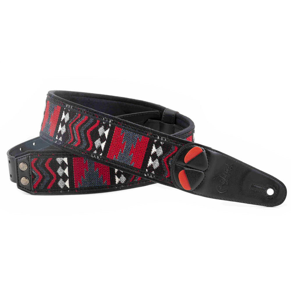 Righton! STRAPS ライトオンストラップ Azteca Black ギターストラップAzteca Guitar Strap は、メキシコの歴史や文化を感じさせる、鮮やかなパターンが魅力のギター／ベース用ストラップです。印象的なデザインが、楽器に個性的な存在感をプラスします。ブラック、グレー、ホワイト、レッドを組み合わせたカラフルな柄は、さまざまなカラーのギターやベースと好相性。ブラックの裏地やエンド部とも自然に調和し、全体を引き締まった印象に仕上げています。【スペック】・幅：6 cm・最短時：100 cm・最長時：145 cm・対応楽器：エレキギター、アコースティックギター、ベース、マンドリン、バンジョー・素材：ヴィーガンレザー、GRSファブリック