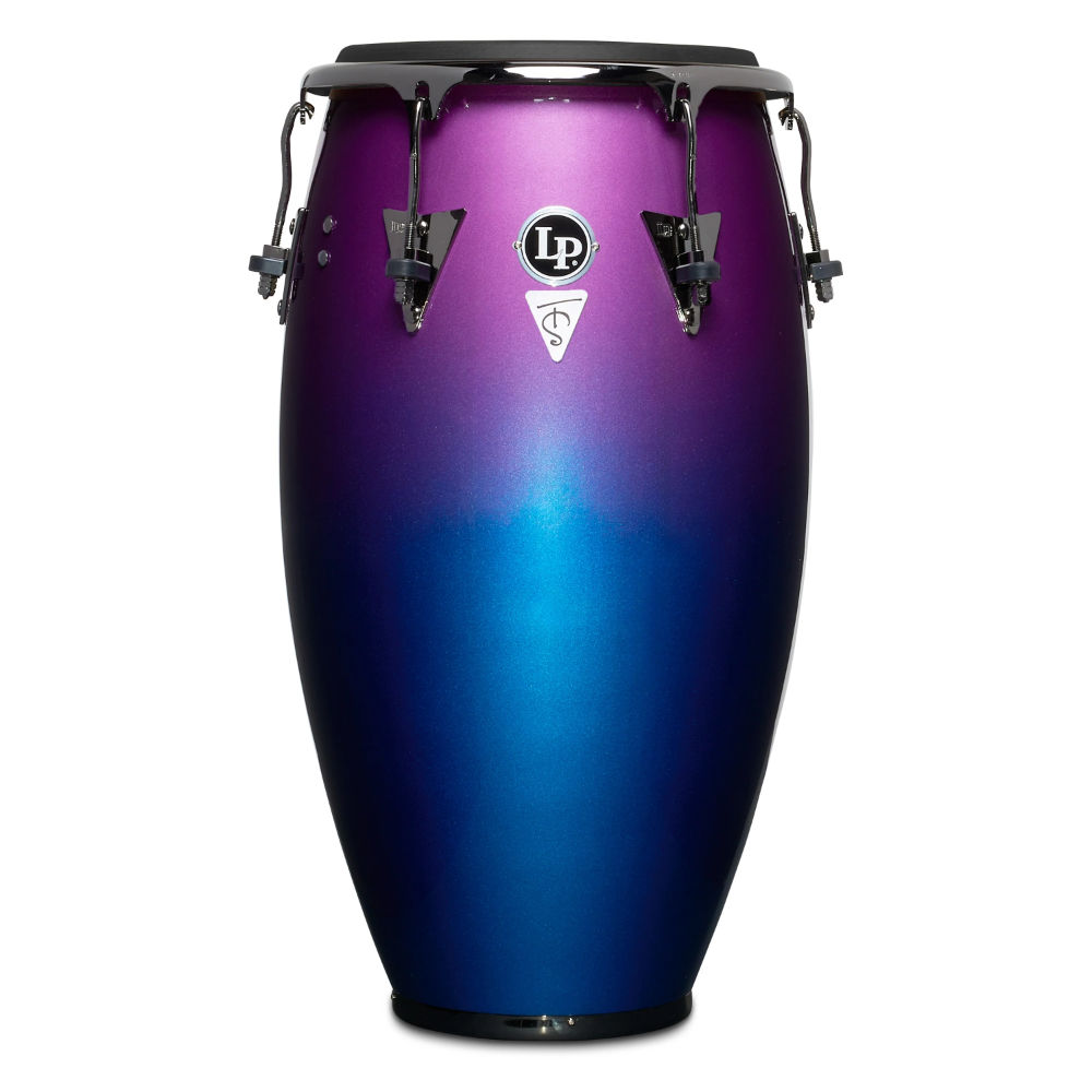 LP LP559X-TS Conga 11-3/4" コンガTONY SUCCAR SIGNATURE COLLECTIONラテン・グラミー賞 2回受賞の次世代ラテン音楽アイコン、トニー・スーカルからインスパイアされたカラフルなコレクションに新たなパーカッションが追加。ニュージーランドパイン製のステイブシェルを使用し、明るくオープンで力強いサウンドを実現。目を引く虹色の仕上げに、印象的なブラックニッケルのハードウェアを組み合わせています。Comfort Curve II リムを採用した、natural rawhideヘッドの30"サイズコンガです。