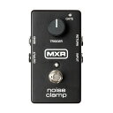 MXR M-195 noise clamp ギターエフェクタートリガーノブでスレッショルドを調整することで、SEND/RETURN内のエフェクターの信号レベルが一定値以下になるとトリガーがかかりサウンドをクランプ（ミュート）します。激しいリフを弾く時に、歪み系エフェクトをループに入れてリフの歯切れを良くするなど、使い方は様々。グリーンのLEDがクランプのON/OFFを表示します。