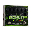 ELECTRO-HARMONIX Deluxe Bass Big Muff ベース用エフェクターベーシストに人気があった緑色のロシア製ビッグマフ。それを受け継いだBass Big Muff に、更にベースに便利な機能を追加したデラックスなモデル。それがこのDeluxe Bass Big Muff です。大きな機能として、クロスオーバー・フィルターがあります。これにより歪んだ音＆ドライ音のトーンを別々に調整できます。歪んだ音にはハイパス・フィルター、ドライ音にはローパス・フィルターを掛けられます。次にブレンド機能。歪んだ音とドライ音をミックスしてバランスを調整できます。これにより、歪んだエフェクト音と、ベース本来の芯が太いドライ音を両立させられるので、完璧なベース用のドライブサウンドを実現します。他にも、ハムやノイズを除去するゲート、アクティブピックアップに対応する入力パッド、ミキサーや録音機器に直接繋げるXLR DI 端子等、ベースに便利な機能がてんこもり。自分だけのコダワリのベースサウンドを作れる最強のベース用ディストーション・ペダルです。特長●ビッグマフと同じコントロール：Sustain、Tone、Volume●クロスオーバー・フィルター：歪み音＆ドライ音のトーンを別々に調整してミックス可能●ゲート：ハムやノイズを除去●入力パッド：アクティブ・ピックアップに対応●ブレンド：エフェクト音とドライ音のミックスを調整●DI 出力：ミキサーや録音機器に直接接続可能●ボリューム：バイパス音とエフェクト音の音量バランスを調整●バッファード・バイパス：高品質なバッファー回路により低域の周波数特性を最適に。●ダイレクト出力：バッファー出力のドライ音のみを2 つ目の機器に出力●寸法／重量：144W×119D×60Hmm ／ 580g●電源：9V 乾電池（付属） or 9VDC アダプター（別売）　