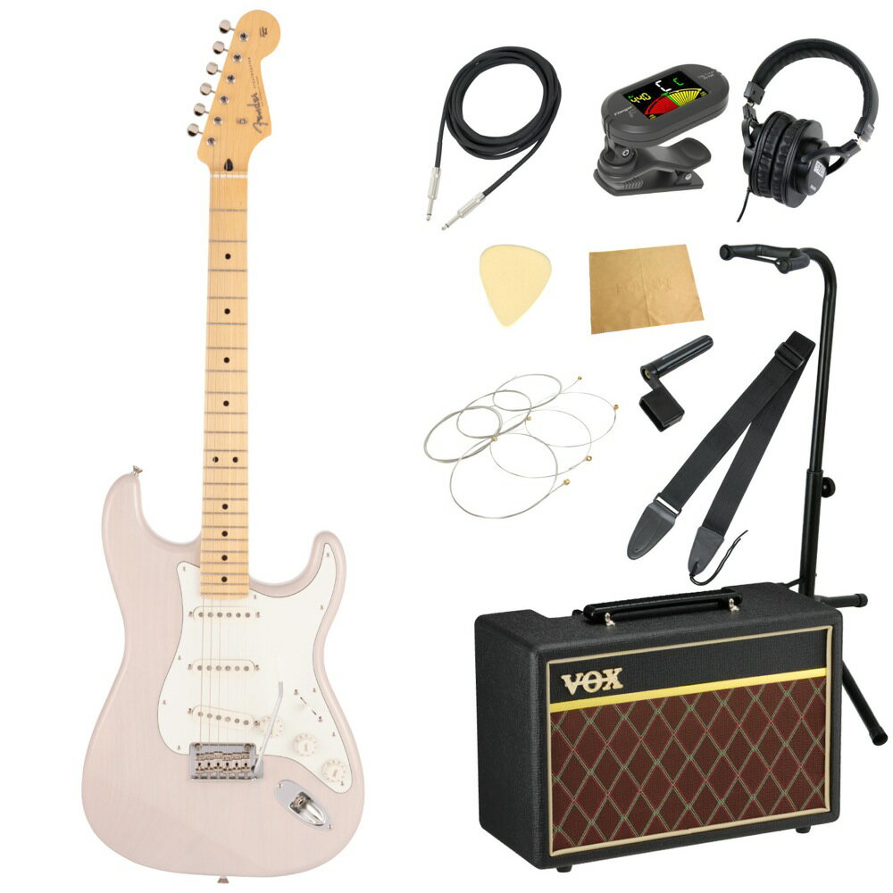 Fender Made in Japan Hybrid II Stratocaster MN USB エレキギター VOXアンプ付き 入門11点 初心者セット※ギター本体、アンプ以外の小物類に関しては、用途は同じですが掲載画像の製品と異なる場合がございます。あらかじめご了承ください。エレキギターにVOXアンプ「VOX Pathfinder10」、ケーブル、チューナー、ストラップ、換え弦、スタンド、ピック、クロス、ヘッドホン、ストリングワインダーをお付けした11点セットです。Fender Made in Japan Hybrid II Stratocaster MN USB エレキギターMade in Japan Hybrid IIは、ヴィンテージなルックスはそのままに、プレイヤーや音楽のジャンルを選ばないオールマイティーなモダンスペックを盛り込んだ、まさに「ハイブリッド」と呼ぶにふさわしいシリーズです。リズム/リード問わず、どのギタリストやベーシストにもフィットする演奏性と楽器のトーンを兼ね備えた製品を、世界的にファンの多いMade in Japanで実現しました。Hybrid II Stratocasterは、定評あるアルダーボディに新設計のHybrid II Custom Voiced Single Coilピックアップを装備し、ヴィンテージスタイルサドル付きの2点支持トレモロシステムを搭載。ヴィンテージロッキングチューナー、Modern "C"シェイプにサテンフィニッシュのネック、9.5インチラジアスの指板とナロートールフレットがスムーズなプレイヤビリティを提供します。【スペック】・モデルネーム：Made in Japan Hybrid II Stratocaster, Maple Fingerboard, US Blonde・モデル番号：5661102367・原産国：JP・カラー：US Blonde・ボディ：Alder・ボディフィニッシュ：Gloss Polyurethane・ボディシェイプ：Stratocaster・ネック：Maple・ネックフィニッシュ：Satin Urethane Finish on Back, Gloss Urethane Finish on Front・ネックシェイプ：Modern "C"・スケール：25.5" (648 mm)・フィンガーボード：Maple・フィンガーボードラジアス：9.5" (241 mm)・フレット数：22・Frets Size：Narrow Tall・ナット：Bone・ナット幅：1.650" (42 mm)・ポジションインレイ：Black Dot・ブリッジピックアップ：Hybrid II Custom Voiced Single Coil Stratocaster・ミドルピックアップ：Hybrid II Custom Voiced Single Coil Stratocaster・ネックピックアップ：Hybrid II Custom Voiced Single Coil Stratocaster・コントロール：Master Volume, Tone 1. (Neck Pickup), Tone 2. (Bridge/Middle Pickup)・ピックアップスイッチ：5-Position Blade: Position 1. Bridge Pickup, Position 2. Bridge and Middle Pickup, Position 3. Middle Pickup, Position 4. Middle and Neck Pickup, Position 5. Neck Pickup・ピックアップコンフィギュレーション：SSS・ブリッジ：2-Point Synchronized Tremolo with Vintage-Style Stamped Steel Saddles・ハードウェアフィニッシュ：Nickel/Chrome・チューニングマシーン：Vintage-Style Locking・ピックガード：3-Ply Eggshell・コントロールノブ：Eggshell・ストリング：Nickel Plated Steel (.009-.042 Gauges)●セット内容・エレキギター本体・ギターアンプ・ギターケーブル・チューナー・ギターストラップ・ギター弦・ギタースタンド・ギターピック×10枚・ヘッドホン・クロス・ストリングワインダー