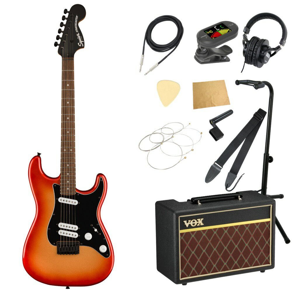 Squier Contemporary Stratocaster Special HT LRL BPG SSM エレキギター VOXアンプ付き 入門11点 初心者セット※ギター本体、アンプ以外の小物類に関しては、用途は同じですが掲載画像の製品と異なる場合がございます。あらかじめご了承ください。エレキギターにVOXアンプ「VOX Pathfinder10」、ケーブル、チューナー、ストラップ、換え弦、スタンド、ピック、クロス、ヘッドホン、ストリングワインダーをお付けした11点セットです。Squier Contemporary Stratocaster Special HT LRL BPG SSM エレキギターSquier Contemporary Stratocaster Special HTは、こだわりの強い現代のプレーヤーを満足させるために、これまでの象徴的なフェンダーデザインには無かった、大胆な変更を加えました。このギターの心臓部である、Squier SQR alnico single-coilピックアップは、ミドルピックアップがリアピックアップの近くに配置された特別仕様で、個性的でダイナミックなセッティングをもたらします。最適なトーンと安定性が特徴のローステッドメープルネックと、卓越したプリアビリティを追求したスカルプテッドヒールデザインは、ハイポジションへのアクセスを容易にします。理想的なボディの鳴りが得られるストリングスルーボディのハードテイルブリッジ、滑らかなチューニングと弦交換が簡単なスプリットシャフト付シールドギアのチューニングマシンなど、スペック表だけでは分からない高性能なコンポーネントを備えています。また、ステルスブラックのハードウェアと、プレミアムな外観のクロムロゴを配した洗練されたマッチングヘッドは唯一無二のルックスを演出します。【スペック】・モデルネーム：Contemporary Stratocaster Special HT, Laurel Fingerboard, Black Pickguard, Sunset Metallic・モデル番号：370235570・原産国：ID・カラー：Sunset Metallic・ボディ：Poplar・ボディフィニッシュ：Gloss Polyurethane・ボディシェイプ：Stratocaster・ネック：Roasted Maple・ネックフィニッシュ：Satin Urethane with Gloss Urethane Headstock Face・ネックシェイプ："C" Shape・スケール：25.5" (648 mm)・フィンガーボード：Indian Laurel・フィンガーボードラジアス：12" (305 mm)・フレット数：22・Frets Size：Jumbo・ナット：Graphite・ナット幅：1.650" (42 mm)・ポジションインレイ：Pearloid Dot・トラスロッド：Head Adjust・ブリッジピックアップ：Squier SQR Alnico Single-Coil・ミドルピックアップ：Squier SQR Alnico Single-Coil・ネックピックアップ：Squier SQR Alnico Single-Coil・コントロール：Master Volume, Master Tone・ピックアップスイッチ：5-Position Blade, Special Switching: Position 1. Bridge and Middle (Series, Hum-Cancelling), 2. Middle, 3. Middle and Neck (Parallel), 4. Bridge, Middle and Neck, 5. Neck・ピックアップコンフィギュレーション：SSS・ブリッジ：6-Saddle String-Through-Body Hardtail With Block Saddles・ハードウェアフィニッシュ：Black・チューニングマシーン：Sealed Die-Cast with Split Shafts・ピックガード：3-Ply Black・コントロールノブ：White Plastic・ストリング：Nickel Plated Steel (.009-.042 Gauges)---------------●セット内容・エレキギター本体・ギターアンプ・ギターケーブル・チューナー・ギターストラップ・ギター弦・ギタースタンド・ギターピック×10枚・ヘッドホン・クロス・ストリングワインダー