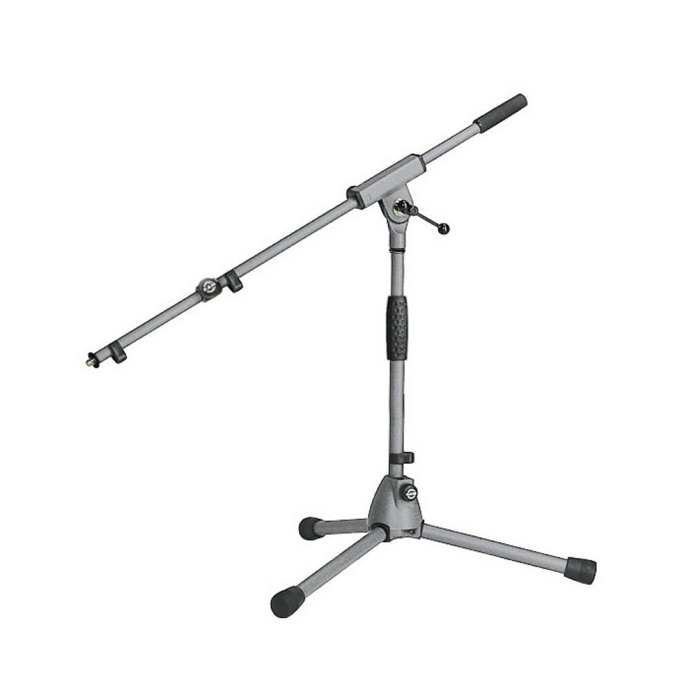 K&M 259 CR ×3本 ショートタイプマイクスタンドプロユースでも定評のあるK＆M社製マイクスタンドです。楽器やアンプのセッティングに便利なショートタイプ。カラーはクロームです。高さ425/645mm、ブーム長さ470/775mm、重量2.2kg3本での販売です。マイクホルダーは付属しておりません。　