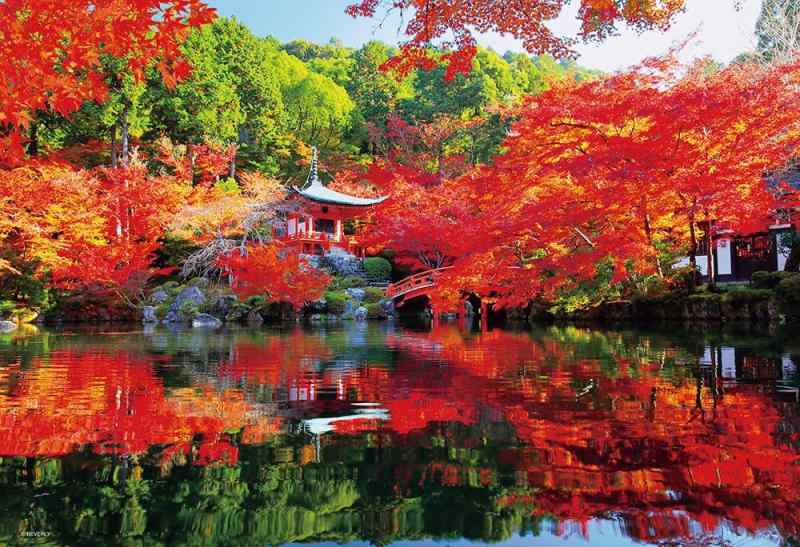 【日本製】ビバリー 300ピース ジグソーパズル 秋に色づく醍醐寺（26×38） 300-167美しい紅葉をジグソーパズルで楽しめる清閑な弁天池に色鮮やかな紅葉が映える、京都 醍醐寺