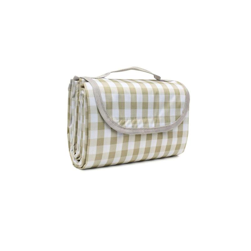 Rakuten - レジャーシート ピクニックシート 140x150cm 大判 厚手 折りたたみ 2～4人用 チェック柄 簡単収納 ギンガムチェック 防水ブランケット 水洗い マット 運動会 遠足 ビーチ お花見 防災 キャンプ