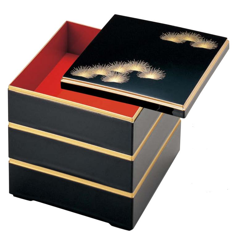 割烹漆器 若泉漆器 お重箱 7寸﻿校倉重 黒内朱塗 若松3段 H-158-16Aおせち料理や行楽弁当などに使われる、校倉造り（校倉様式）を模した黒い重箱重箱の内側の色が朱松は常緑樹であることから長寿の象徴とされ、特に若い松を意味する若松は縁起が良いとされています。