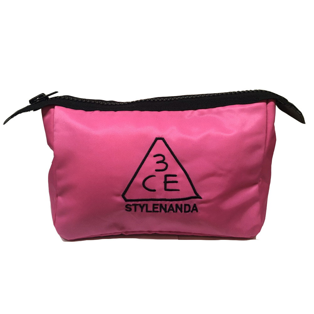 [3CE / 3CONCEPT EYES] 3CE PINK POUCH ORIGINAL コレ欲しい 可愛い 化粧 ポーチ Stylenanda スタイルナンダ (オリジナル) 化粧ポーチ - サイズ200*140*110(mm)- 化粧道具はもちろんブラシや化粧品まで入る実用的なサイズです。- 3CEのロゴ刺繍が入ったユニークなデザインのマルチポーチです。 2