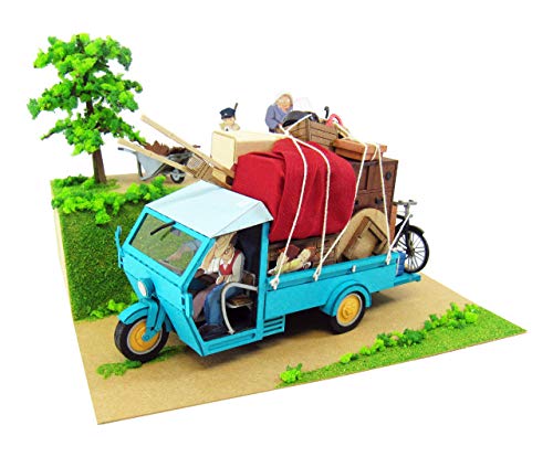 可愛いマルチカラー/-/MK07-14・パッケージ個数:1・難易度:・参考製作時間:25時間・本体サイズ :W120×D115×H80mm (オート三輪:W40×L95×H60mm)・(C) 1988 Nibariki-G商品紹介 『となりのトトロ』の冒頭のお引越しシーンをジオラマ化しました。オート三輪には溢れんばかりの荷物がどっさり。机の下にはサツキとメイが隠れています。お引越し先は・・・そう、赤い屋根が印象的な和洋折衷のお家『サツキとメイの家』ですねお父さんやサツキとメイ達のキャラクターシートのおまけつきです。繊細にレーザーカットされた硬質紙を貼り重ねて組立てるだけで、塗装する必要もなく可愛いミニチュアが作れます。 (より) 安全警告 該当なし