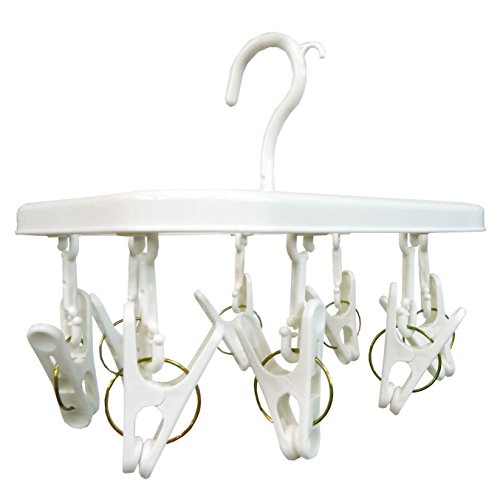 物干しハンガー 8ピンチホワイト/縦14.5×横20×高さ17cm/88370・Style:物干しハンガー 8ピンチ・パッケージ個数:1・サイズ:幅14.5×奥行20×高さ18cm・材質:本体/ポリプロピレン、バネ/鋼・原産国:タイ・本体重量:75g●お部屋になじむホワイトカラー。 ●ちょっと干しに便利なコンパクトサイズ。 ●フックは折りたたみ式になっていますので、コンパクトに収納でき、旅行などにも便利です。 ●洗濯ばさみの先端は、衣類にやさしい丸型。 ●破損したり紛失した洗濯ばさみは市販のものと簡単に取替えが出来ます。