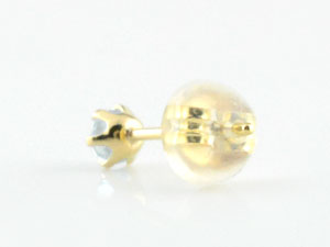 シエロブルーのk18 ピアス アクアマリン イエローゴールドk18 レディース スタッドピアス 18k 18金 一粒ジュエル プチピアス 3月の誕生石 天然石 納期1週間｜アングル3
