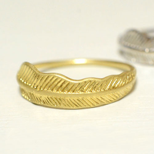 Rakuten - 【10%OFFクーポン配布中】 k18 リング レディース イエローゴールド シンプル フェザーリング 地金 ネイティブ 羽 ハンドメイド アンティーク 18k クラシカル 母の日 誕生日