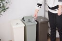 ROOM ESSENCE 東谷 ゴミ箱 北欧 モダン 家具 インテリア ナチュラル テイスト 新生活 オススメ おしゃれ 雑貨 ダストボックス ごみ 薄型 縦型 横型 スリム ワイド リットル スライド 分別 段 列 大容量 キャスター 台所 キッチン 45Lダストボックス スライドペール 日本製