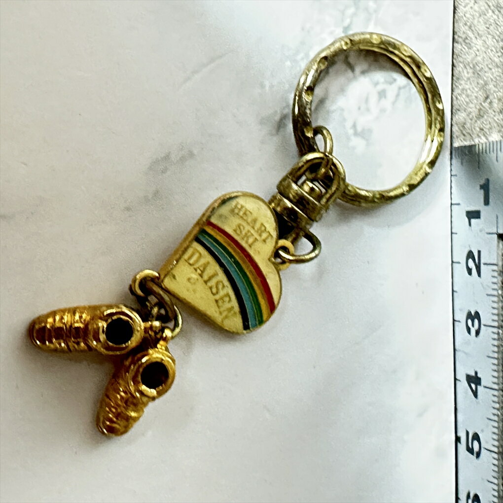 【中古】 【スキー場みやげ】 【レトロキーホルダー】 大山 キーホルダー スキー スキーブーツ HEART SKI ハート型チャーム 80年代 記念品