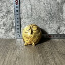 【中古】 【味のある表情】 【レトロな可愛さ】 フクロウ 置物 owl figurine 高さ5cm 横幅7cm 95g 黄色 茶色 ベージュ アースカラー 中古品 動作確認済み インテリア 雑貨 おしゃれ